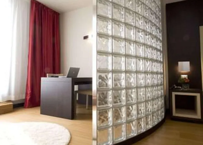 Otel Western Galileo 4*