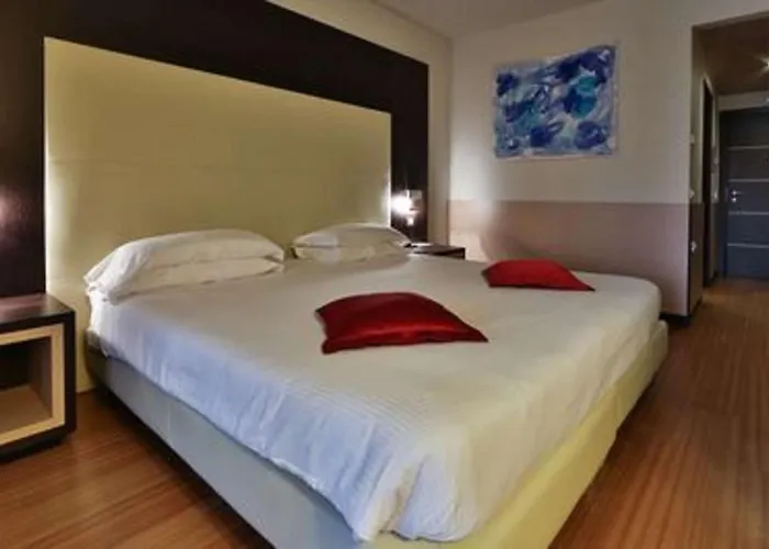 Otel Western Galileo 4*