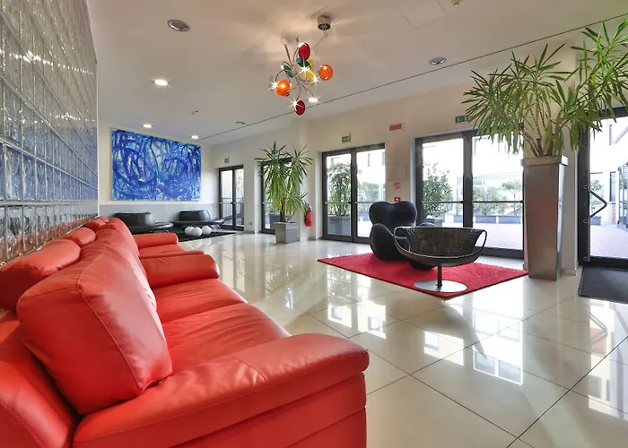 Western Galileo Otel