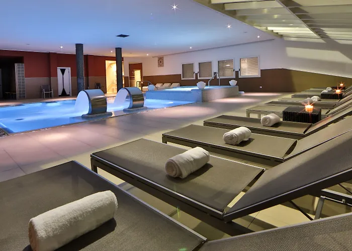 Western Galileo Otel 4*